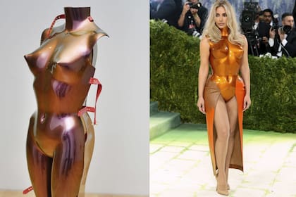 Para esta gala, Kim Kardashian eligió llevar una armadura realizada en fibra de vidrio con acabado metálico y una falda de cuero artesanal, ambas en color cobre anaranjado. Impactante y escultórica, la pieza tiene una inspiración histórica: evoca una de las famosas piezas de la serie Body Armour del pintor, escultor y litógrafo británico Allen Jones. "Es icónico: sexy, clásico, innovador”, dijo Kardashian sobre Jones