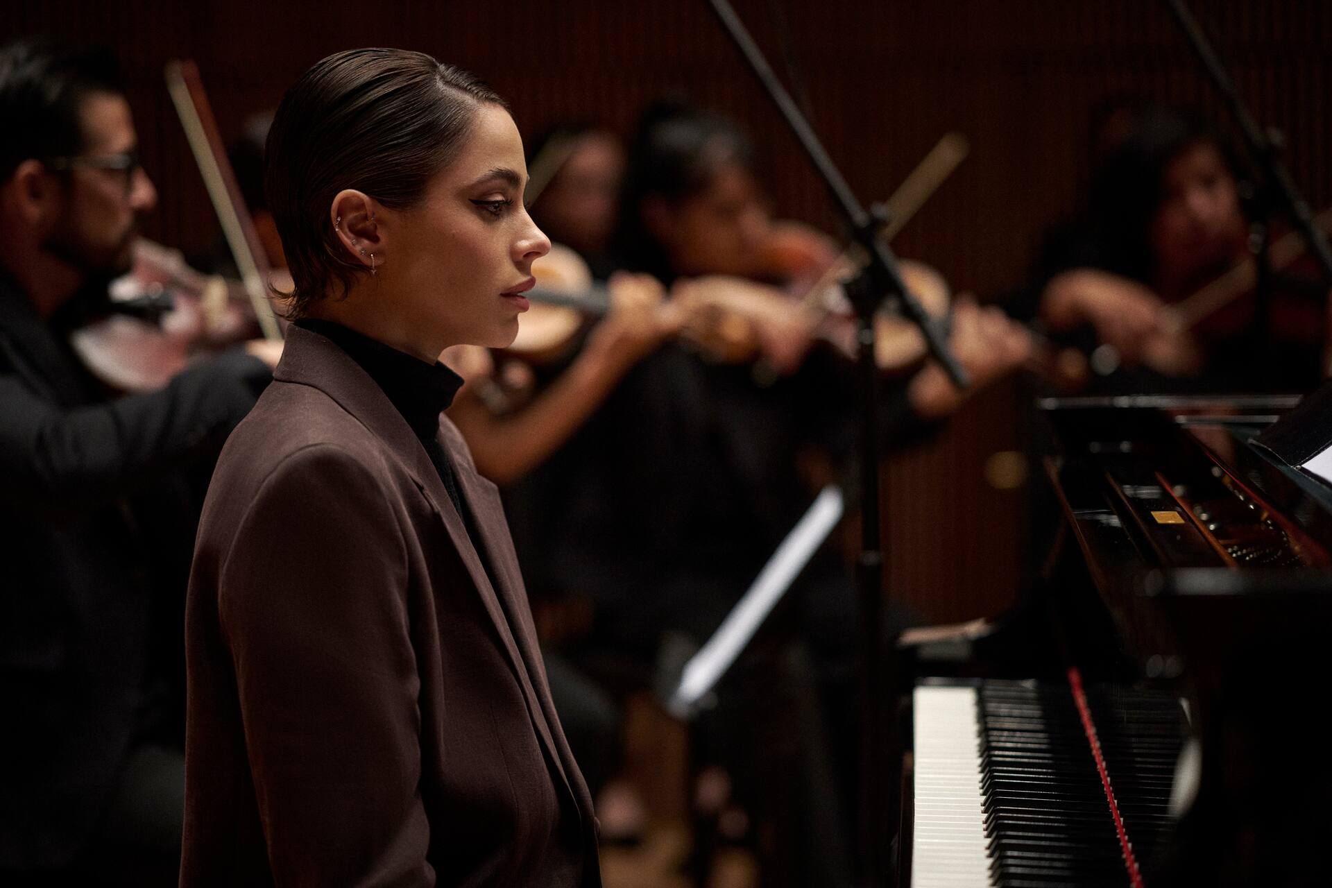 Para este proyecto, Tini Stoessel no solo puso en pausa su carrera musical sino que también se instaló en México durante cuatro meses