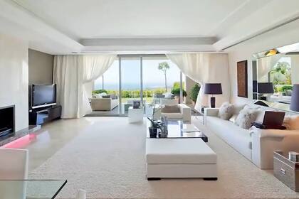 Para evitar a los curiosos, la inmobiliaria estableció condiciones para los interesados en la mansión de 14 millones de euros