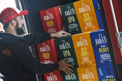 Las latas de Guinness serán fabricadas en la planta que tiene Rabieta en Pilar