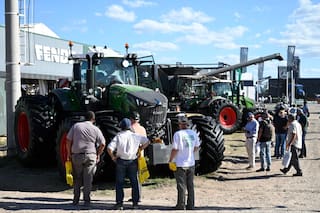 Proponen un nuevo modelo para el negocio del contratista agrícola