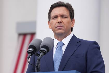 Para formalizar su candidatura, Ron DeSantis tendrá que presentarla ante la Comisión Federal de Elecciones