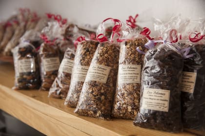 Para golosos, en Los Pelones producen dulces y bombones