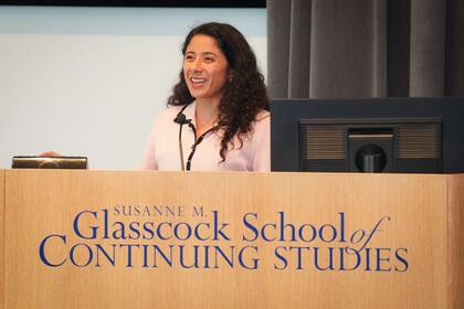 Para Hidalgo, las políticas republicanas buscan usar a los migrantes como piezas de campaña, sin resolver problemas reales en la frontera