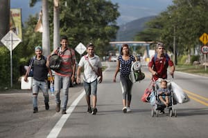 El diario de viaje de los venezolanos que caminan hacia la Argentina