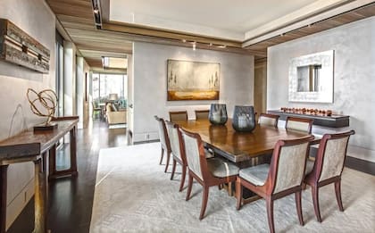 Para la decoración del comedor eligió un estilo clásico