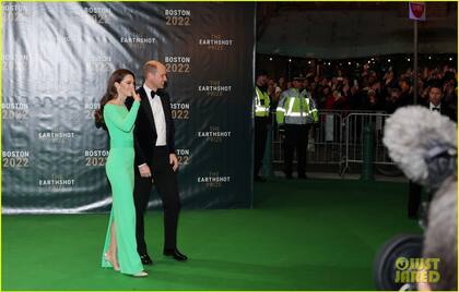 Para la edición de 2022, la princesa de Gales eligió alquilar un vestido que complementó con una gargantilla que perteneció a Lady Di