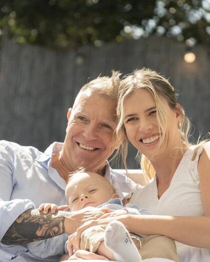 Para la ocasión, organizaron una fiesta al aire libre, con juguetes, castillos inflables y una mesa dulce temática (Fuente: @elfotografo.jm)