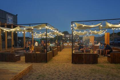 Para los clientes se pensó en una zona de relax para disfrutar antes o después de cada travesía.