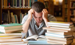 Para los estudiosos, si una persona sabe que tiene un riesgo más alto que la media de tener estrés o ansiedad, va a tomar especial precaución de no acumular demasiadas tareas 