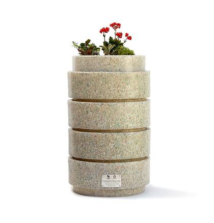 Para los que quieren empezar a compostar, estas composteras son estéticas y muy sencillas de usar.