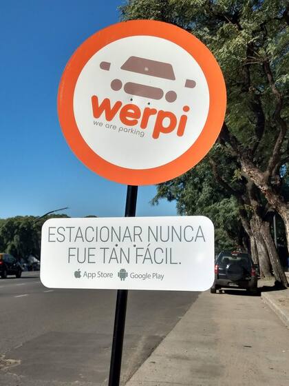 Para los que siempre están preocupados por dónde estacionar, Werpi permite reservar y pagar de antemano un parking