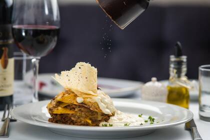 Para los taurinos una cena en su restaurant favorito es una gran forma de celebrar el Día del padre (Foto: Pixabay)