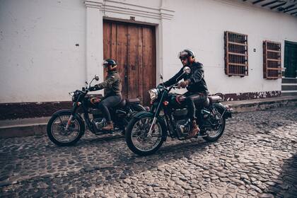 Para manejar en los Estados Unidos se requiere ser mayor de 21 años