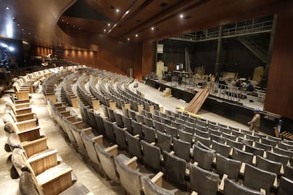 Para mejorar la perspectiva desde las butacas, se redibujaron los niveles de la sala