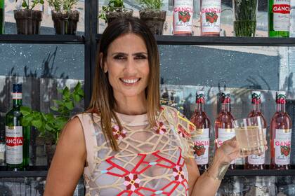 Para Mona Gallosi, la gran virtud de Gancia es su versatilidad para conformar diferentes cócteles y adaptarse a distintos momentos
