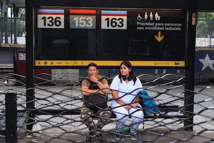 Para moverse por el AMBA: los colectivos que sí funcionan