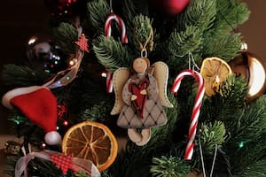 Para muchos, decorar anticipadamente se convirtió en una tradición que marca el inicio del espíritu navideño (Foto de carácter ilustrativo: PEXELS)