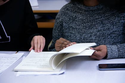 Para obtener la naturalización en Estados Unidos es necesario presentar un examen de inglés y de historia