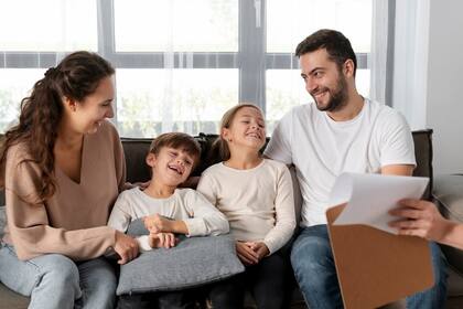 Para obtener un parole, el beneficiario deben tener una persona de apoyo en EE.UU. que acepte proporcionarles ayuda económica