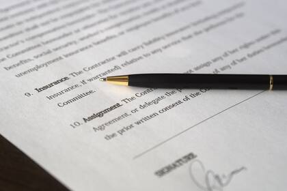 Para obtener una Green Card incluso hay loterías que organiza el gobierno para otorgarlas
