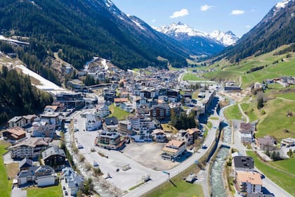 Para poder postularse a un trabajo en Austria, se pueden tramitar diferentes visas y permisos de residencia