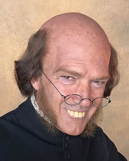 Para ponerse en la piel del historiador, Antonio utilizó una dentadura postiza (Foto: Instagram @antoniobanderas)