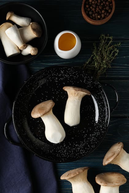 Para preparar el pozole vegetariano se utilizan los hongos llamados oyster king