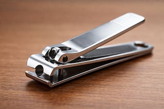 Para qué sirve el pequeño agujero del cortauñas