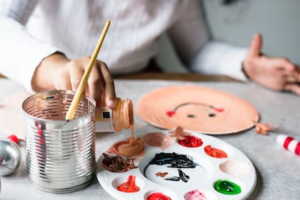 La creatividad de los chicos de Acuario bien podría desplegarse con un kit de pintura este día del niño