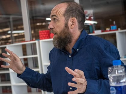 Para Sáenz de Cabezón, "la IA es hoy parte de nuestras vidas y toda educación debe adecuarse al contexto en el que está, porque el contexto marca las necesidades educativas"