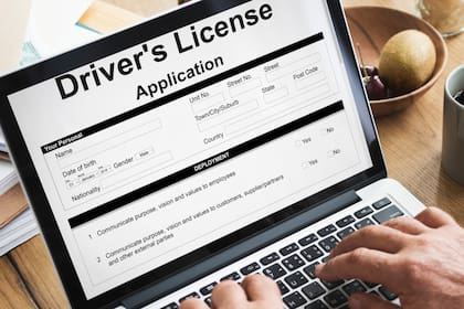Para solicitar la licencia de conducir en Texas deberá completar varios pasos