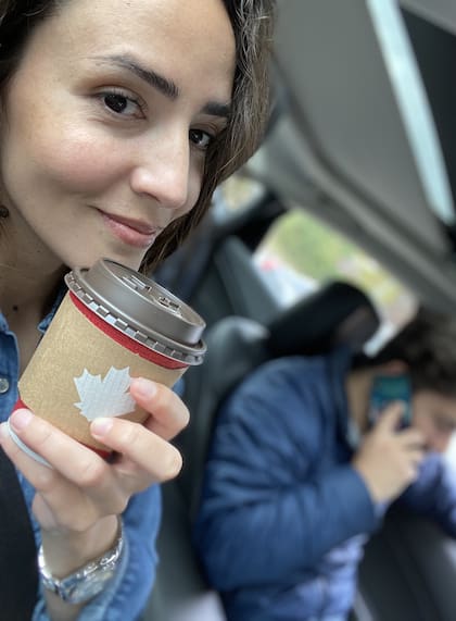 Para su entorno, dejar todo por amor era una locura.