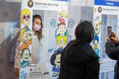 Para subir a las redes: retratos con los amados personajes de "Mafalda"