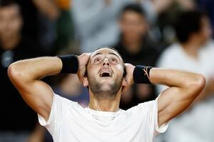 Tomás Etcheverry tuvo una tarea sensacional y alcanzó los cuartos de final en Roland Garros