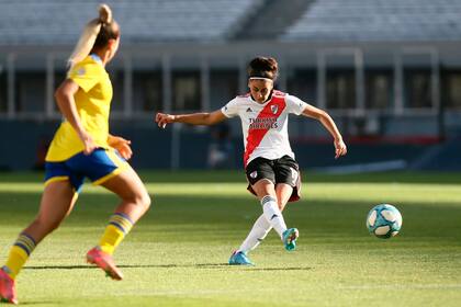 Para todos los tiempos: Del Trecco, autora del primer gol del equipo femenino de River en el Monumental