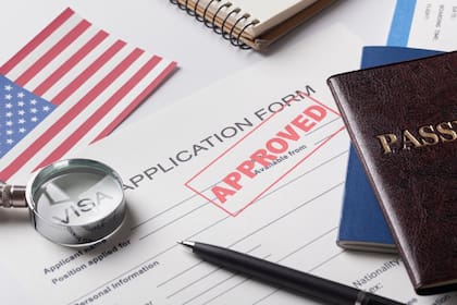 Para tramitar la ciudadanía estadounidense es necesario someterse a un examen de Educación Cívica y a otro de inglés