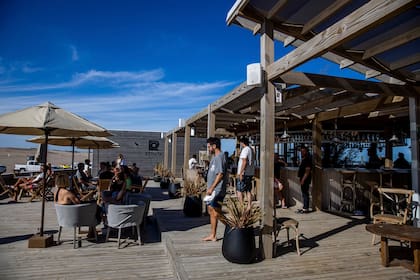 Nómade, el parador de Reneta Beach en el norte de Pinamar