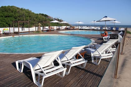 Mute: deleita a los que deciden extender su estadía en la playa