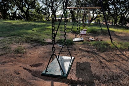 Las plazas vacíasen medio de la cuarentena ordenada ppor el gobierno