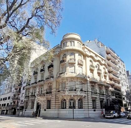 Paraguay y Ayacucho; Arquitecto Georges Delattre.