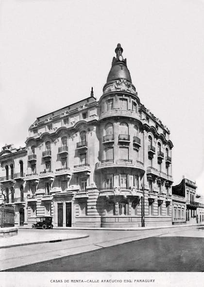 Paraguay y Ayacucho; Arquitecto Georges Delattre.