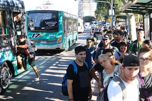 Paro de colectivos en el AMBA: qué líneas no prestan servicio