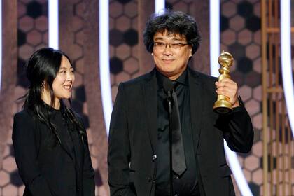 El director surcoreano Bong Joon-ho en los Globo de Oro