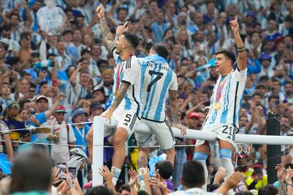 Paredes con De Paul y Dybala, la selección Argentina se consagró campeón de la Copa del Mundo de Qatar 2022