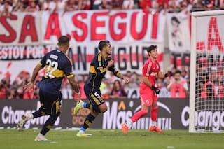 Un jugador de Boca reveló que el arquero de River le pidió un consejo para atajar el penal de Paredes