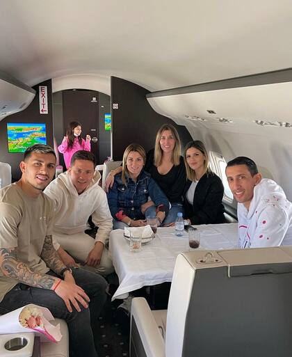 Paredes, Herrera y Di María, compañeros y amigos del PSG