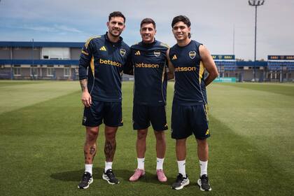 Paredes junto a Merentiel y Zeballos, los goleadores del Superclásico ante River