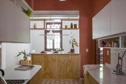 Paredes pintadas con Acrilplast ‘0058’ (Sinteplast).