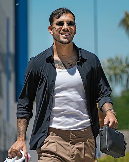 Paredes, protagonista de la primera imagen que difundió Boca tras la vuelta del equipo a los entrenamientos